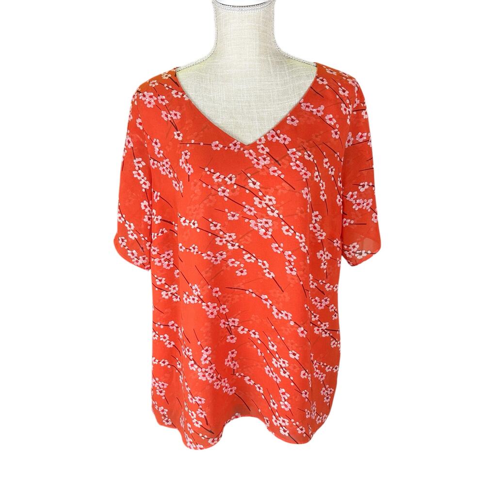 CAbi Blouses Set Bundle Lot of 2 Womens L Freedom Flag Cherry Blossom 5516 5712 - Picture 11 of 16